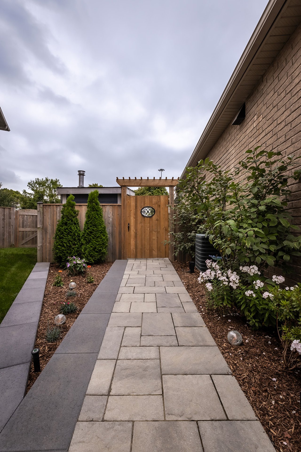 Side walkway